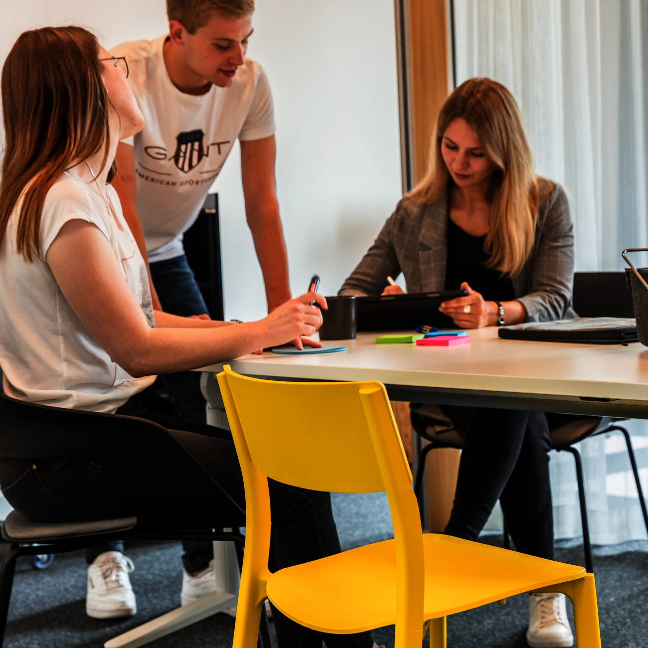 TWISTER als mobiler Klapptisch im coworking space