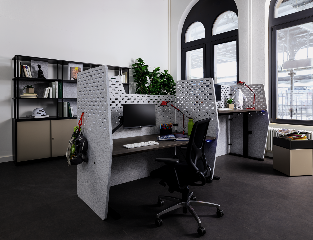 WINEA FLEX UP Arbeitsplatz-Einhausung zur visuellen und akustischen Abschirmung