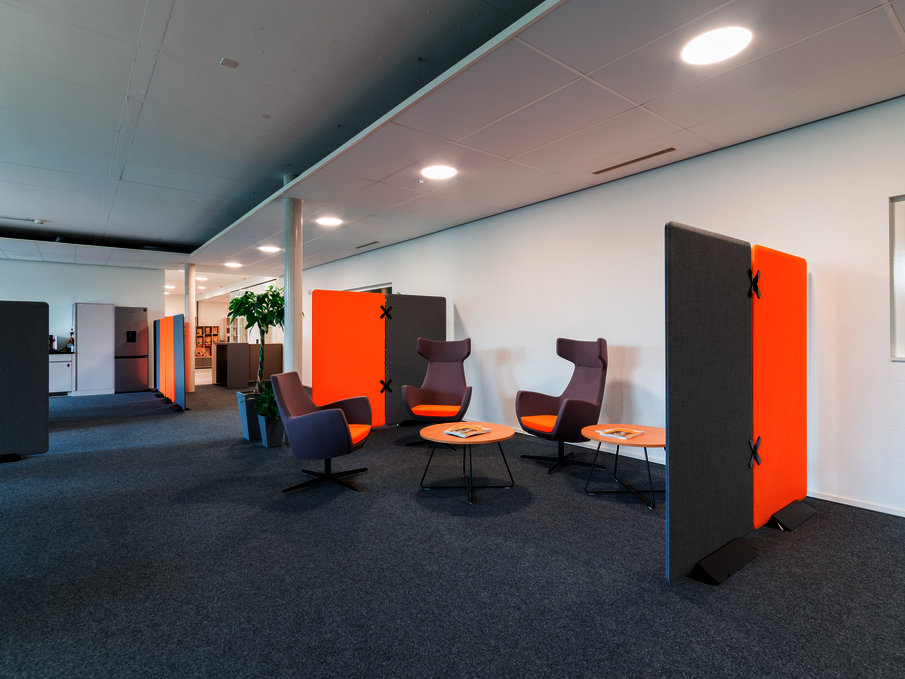 WINEA X als Abtrennung für eine gemütliche Sitzecke