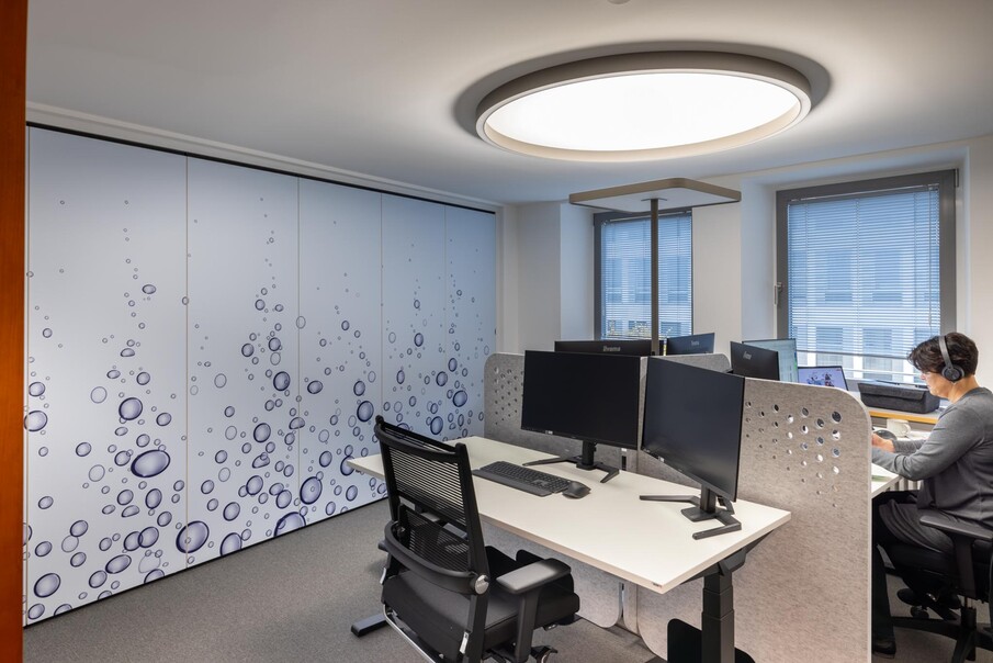 WINEA STARTUP 2.0 with FLEX UP acoustic panel