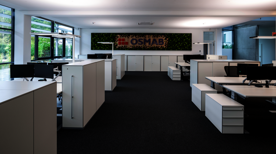 WINEA PRO table and WINEA MATRIX office