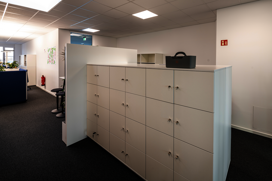 WIENA MAXX LOCKER Lockerschränke, Internationales Weiterbildungszentrum