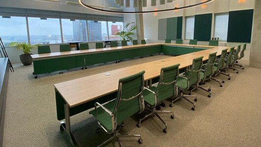 WINEA TWISTER in U-Form Kantoordesign