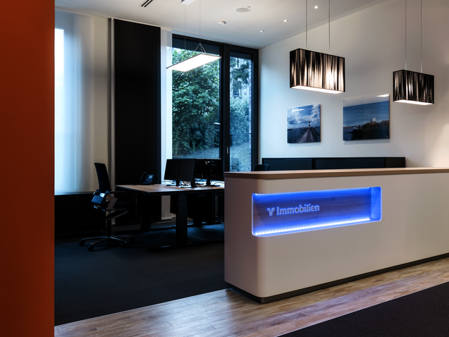 WINEA PRO Steh-Sitz-Tisch