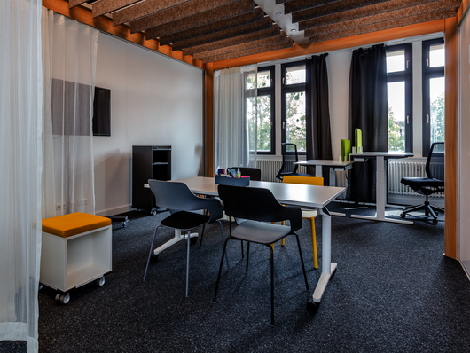 TWISTER und CONTAINER auf Rollen