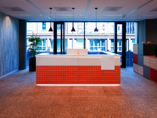 Empfangsbereich, Frasers Property